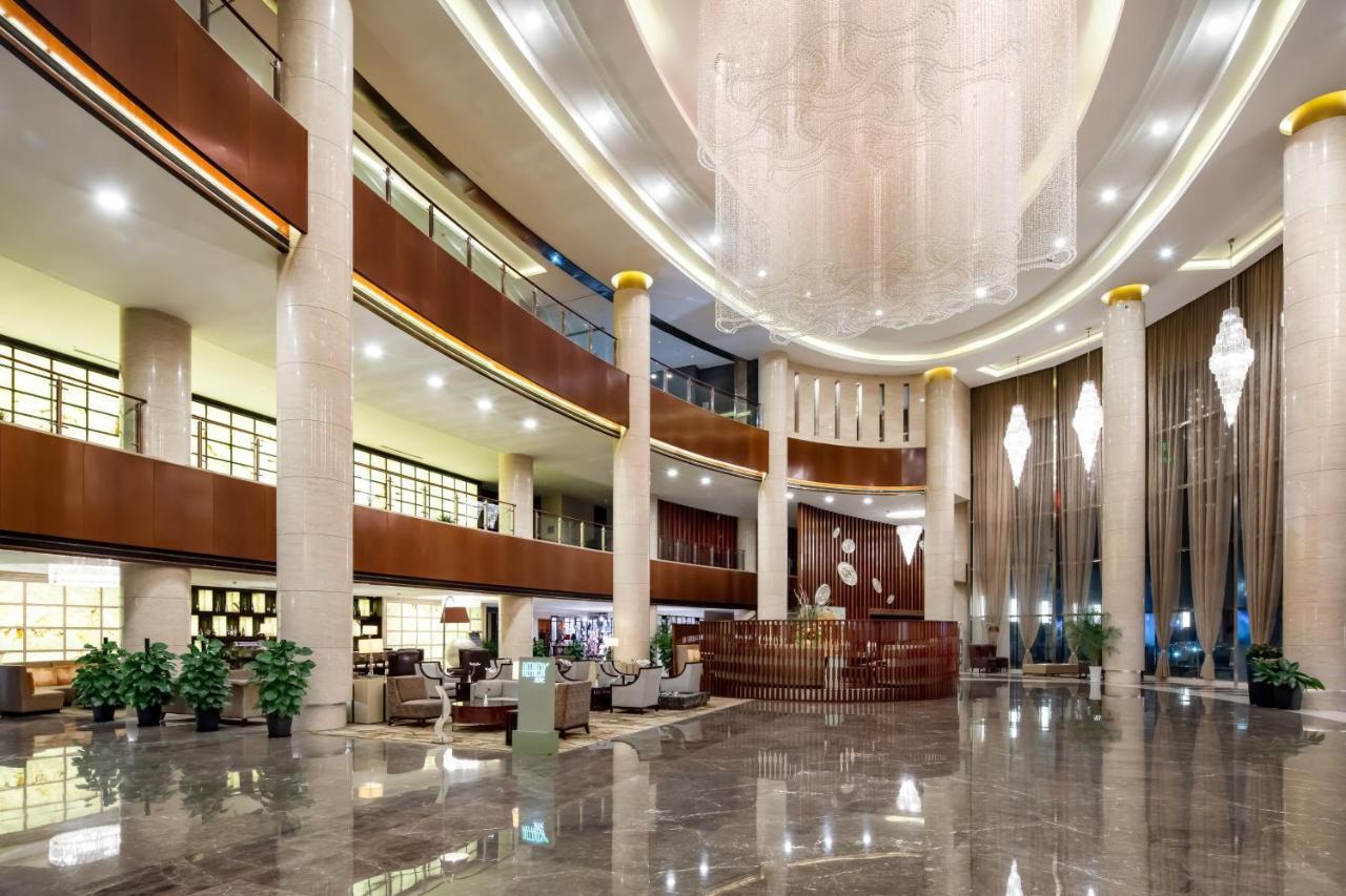 Holiday Inn Yinchuan International Trade Centre, An Ihg Hotel Zewnętrze zdjęcie